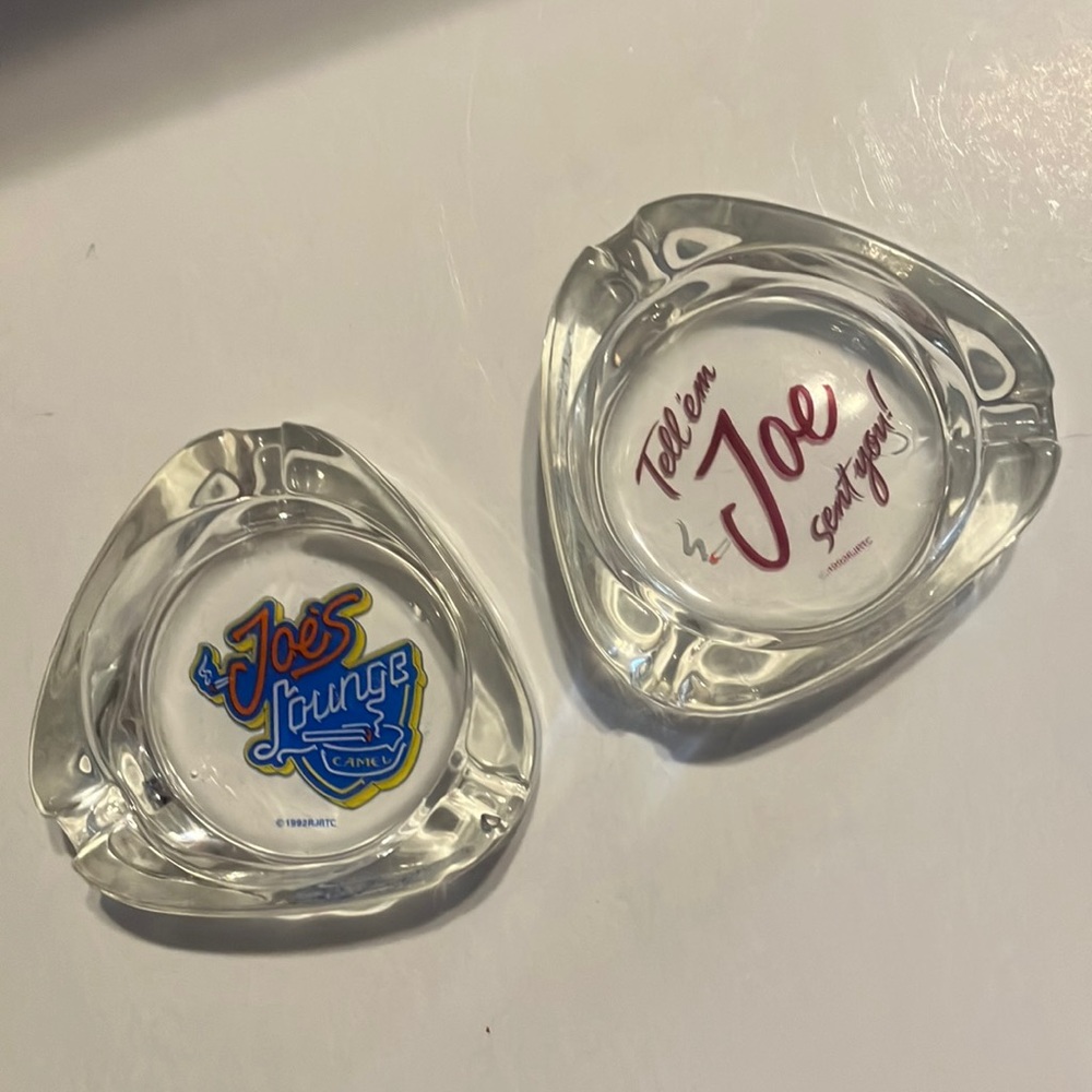 Joe's Lounge Glass Ashtray Set with Blue, Red and Yellow Logo‎